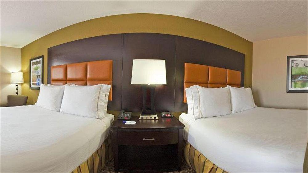 Holiday Inn Express Arlington Interstate 20 Parks Mall By Ihg Kültér fotó