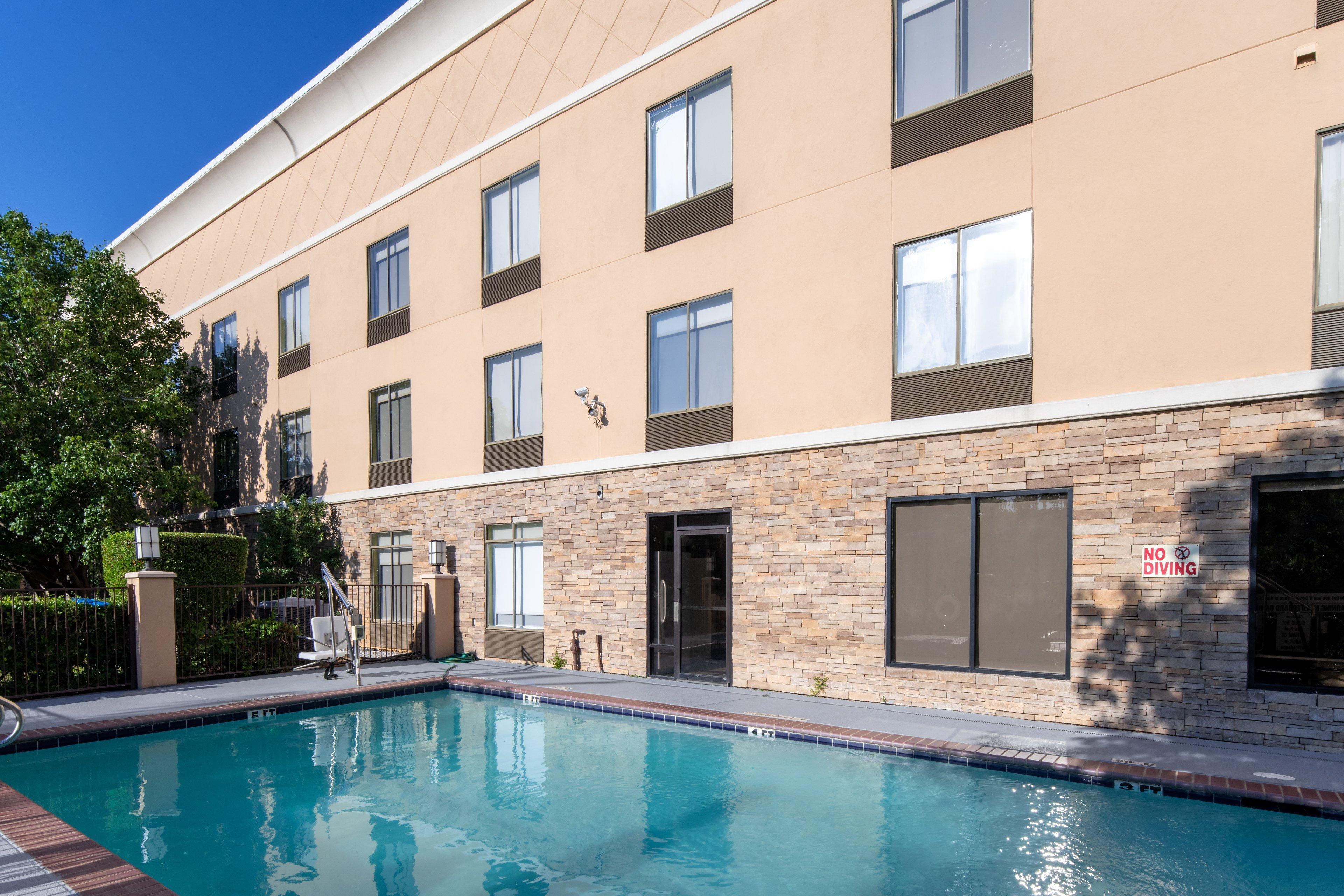 Holiday Inn Express Arlington Interstate 20 Parks Mall By Ihg Kültér fotó