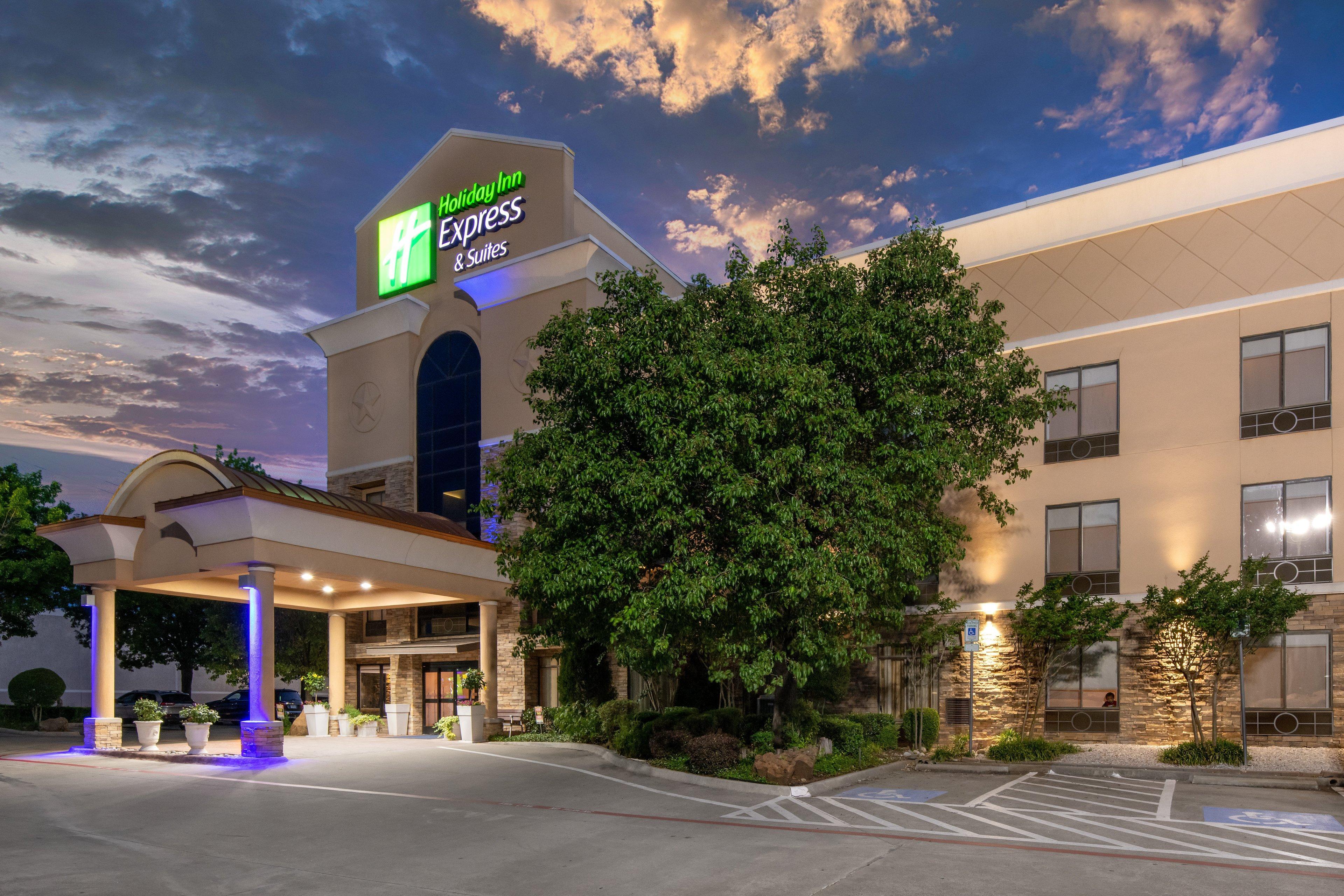 Holiday Inn Express Arlington Interstate 20 Parks Mall By Ihg Kültér fotó